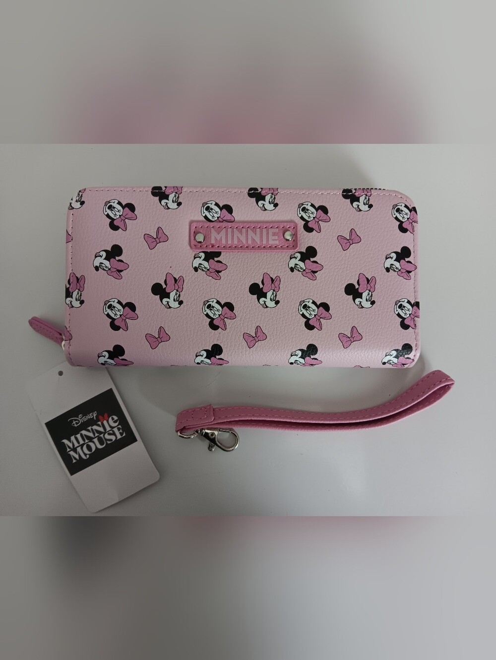 Disney Minnie Mouse Pink Patterned Zip Around Wristlet Wallet